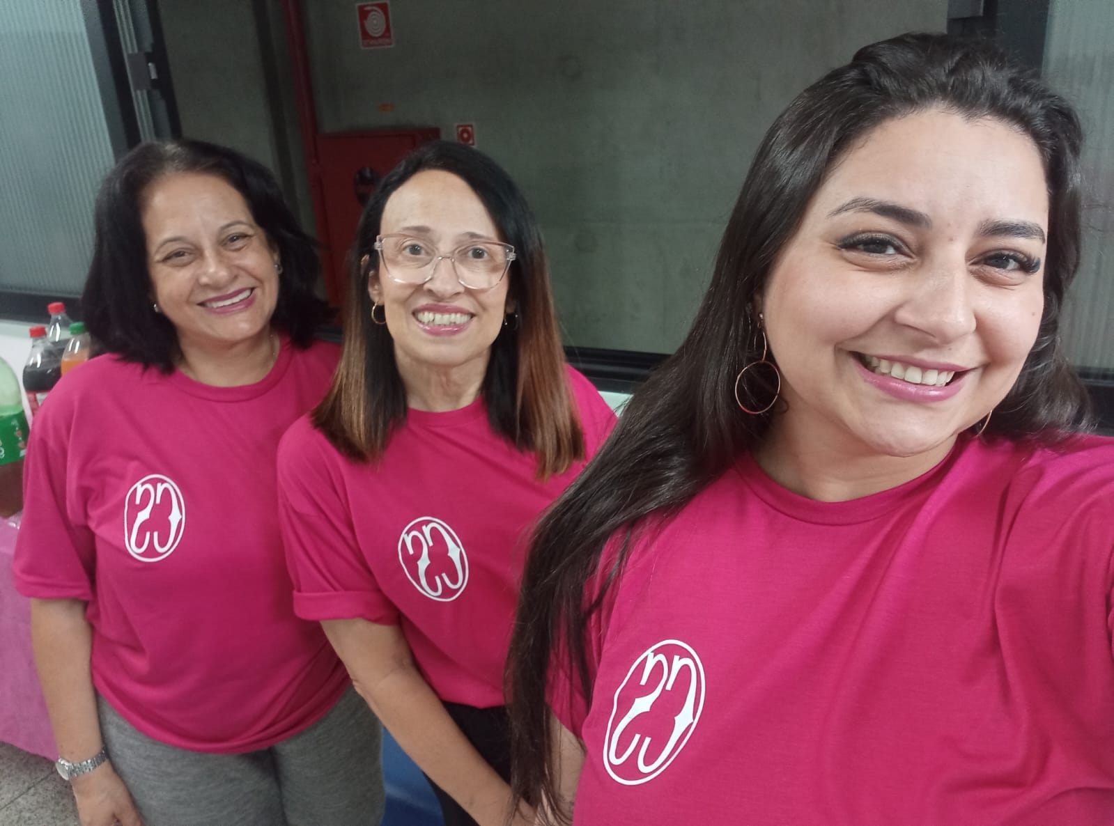Gabriela Ohana (ouro) e Julia Improta (bronze) com suas medalhas no Torneio Nacional Cidade de Porto Alegre 2026