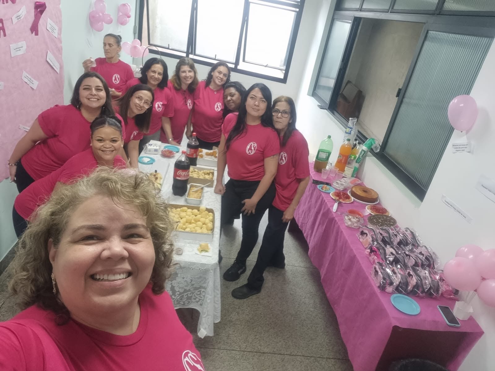 Outubro Rosa na Campos Salles: RH e Curso de Psicologia promovem ação de acolhimento e conscientização